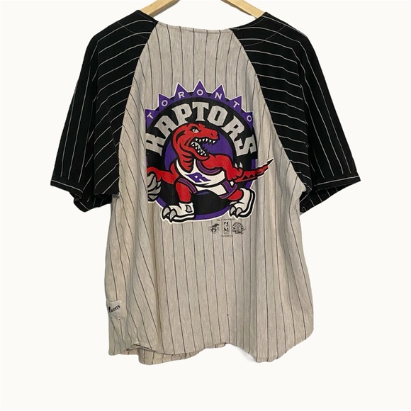 Vintage 1994 Toronto Raptors Jersey - Picture 3 of 9